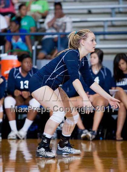 Thumbnail 2 in Nimitz @ Turner [R. L.] photogallery.