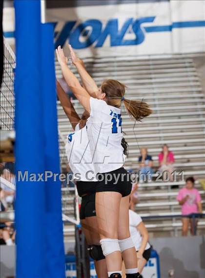 Thumbnail 2 in Nimitz @ Turner [R. L.] photogallery.