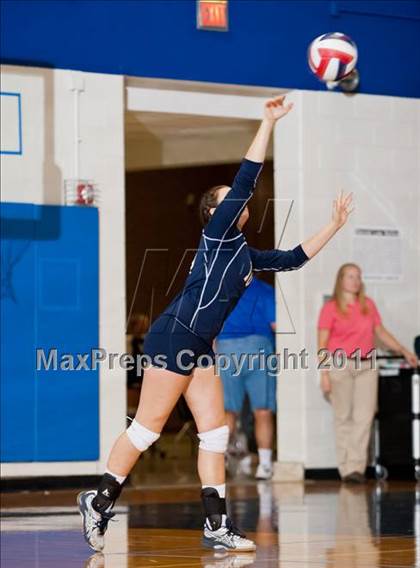 Thumbnail 3 in Nimitz @ Turner [R. L.] photogallery.