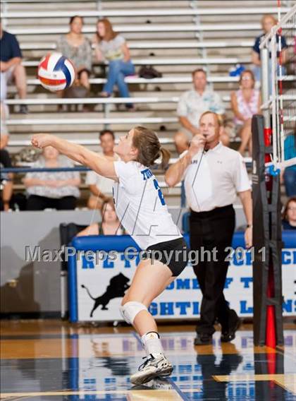 Thumbnail 1 in Nimitz @ Turner [R. L.] photogallery.