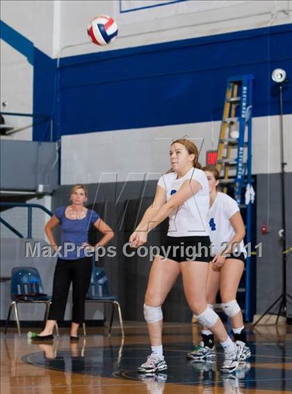 Thumbnail 3 in Nimitz @ Turner [R. L.] photogallery.