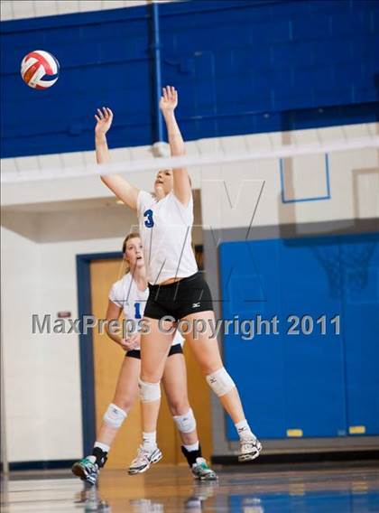 Thumbnail 1 in Nimitz @ Turner [R. L.] photogallery.