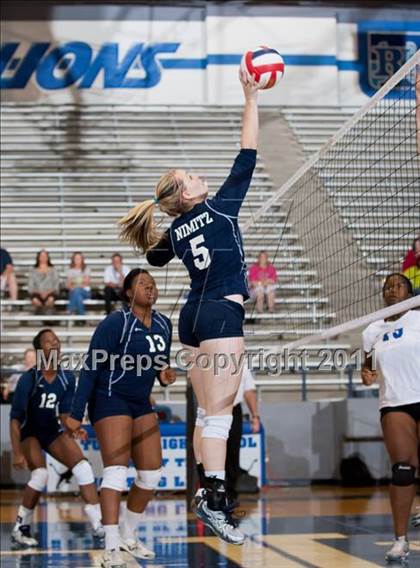 Thumbnail 2 in Nimitz @ Turner [R. L.] photogallery.