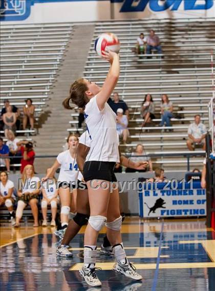 Thumbnail 2 in Nimitz @ Turner [R. L.] photogallery.