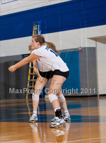 Thumbnail 3 in Nimitz @ Turner [R. L.] photogallery.