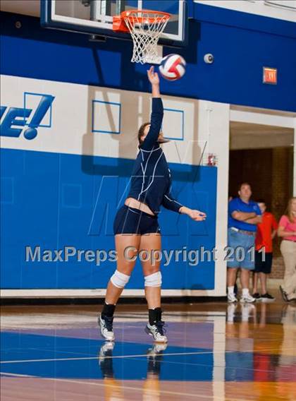 Thumbnail 2 in Nimitz @ Turner [R. L.] photogallery.