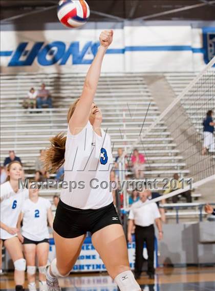 Thumbnail 2 in Nimitz @ Turner [R. L.] photogallery.