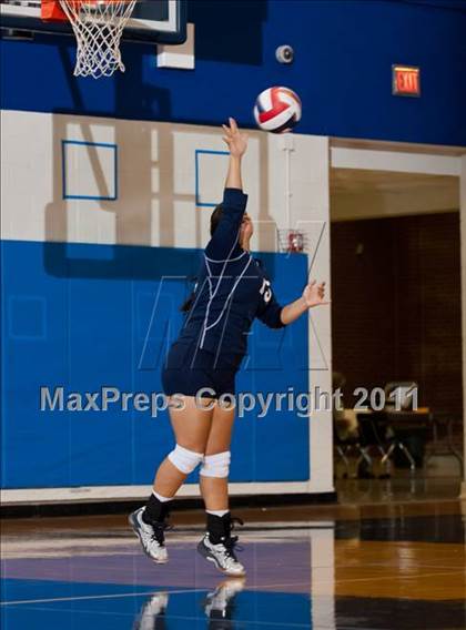 Thumbnail 3 in Nimitz @ Turner [R. L.] photogallery.