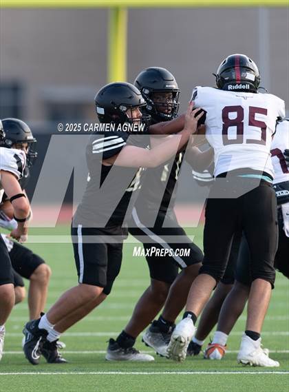 Thumbnail 2 in JV: Jordan vs George Ranch (B teams) photogallery.