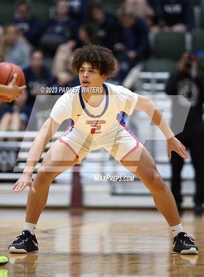 Thumbnail 1 in Bartlett vs Archbishop Shaw (Allstate Sugar Bowl National Prep Classic) photogallery.
