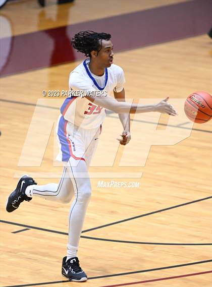 Thumbnail 2 in Bartlett vs Archbishop Shaw (Allstate Sugar Bowl National Prep Classic) photogallery.