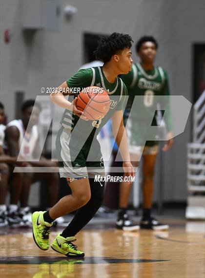 Thumbnail 1 in Bartlett vs Archbishop Shaw (Allstate Sugar Bowl National Prep Classic) photogallery.