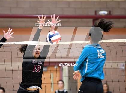 Thumbnail 2 in Faith Lutheran vs. Silverado photogallery.