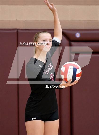 Thumbnail 3 in Faith Lutheran vs. Silverado photogallery.