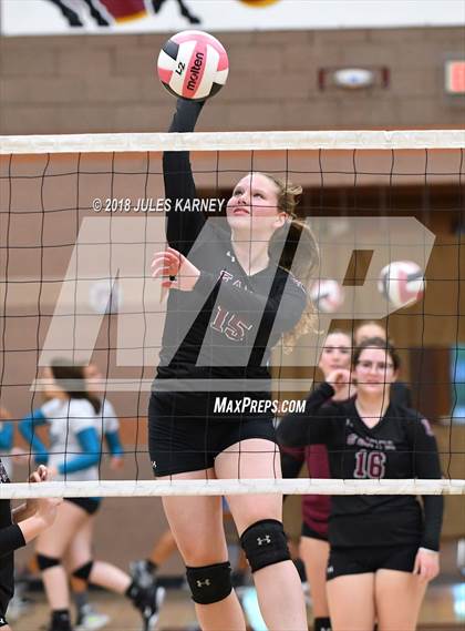 Thumbnail 2 in Faith Lutheran vs. Silverado photogallery.