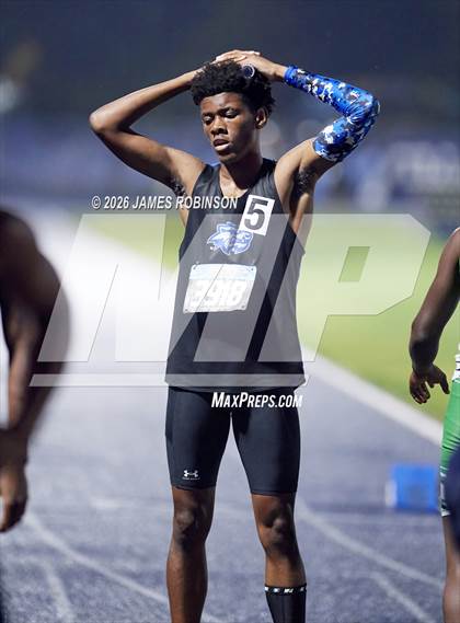 Thumbnail 3 in FHSAA Class 4A Final (4 x 400m) photogallery.