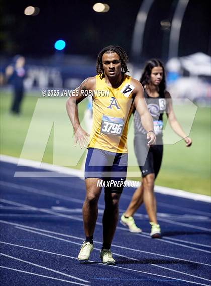 Thumbnail 1 in FHSAA Class 4A Final (4 x 400m) photogallery.