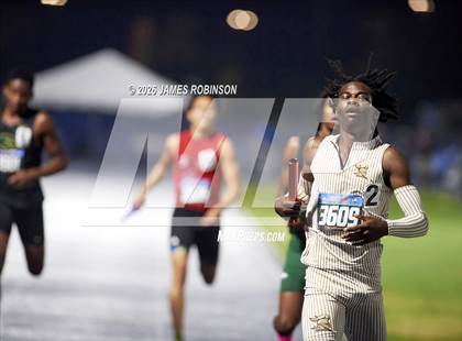 Thumbnail 3 in FHSAA Class 4A Final (4 x 400m) photogallery.