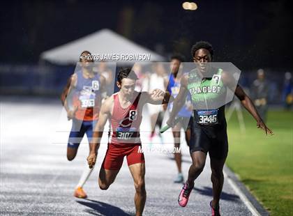 Thumbnail 2 in FHSAA Class 4A Final (4 x 400m) photogallery.