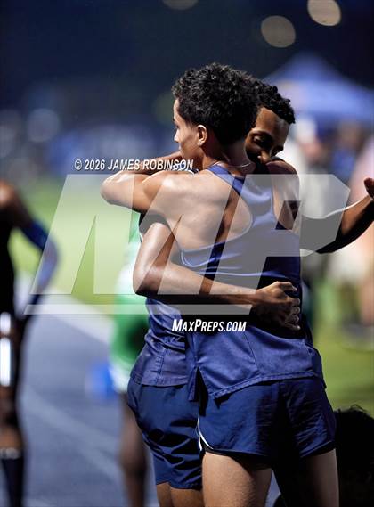 Thumbnail 1 in FHSAA Class 4A Final (4 x 400m) photogallery.