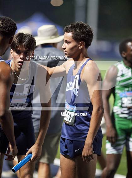 Thumbnail 3 in FHSAA Class 4A Final (4 x 400m) photogallery.