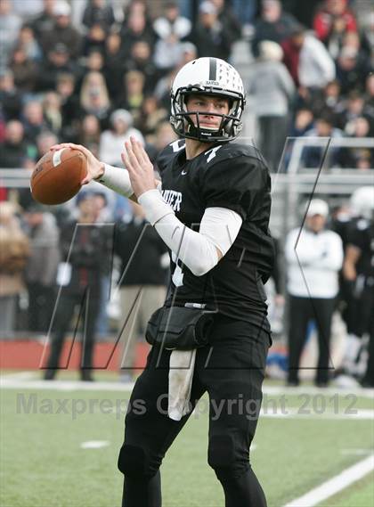 Thumbnail 2 in Xavier vs. Glastonbury (CIAC Class LL Semifinal)  photogallery.