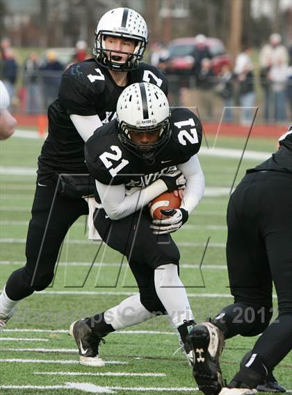 Thumbnail 1 in Xavier vs. Glastonbury (CIAC Class LL Semifinal)  photogallery.