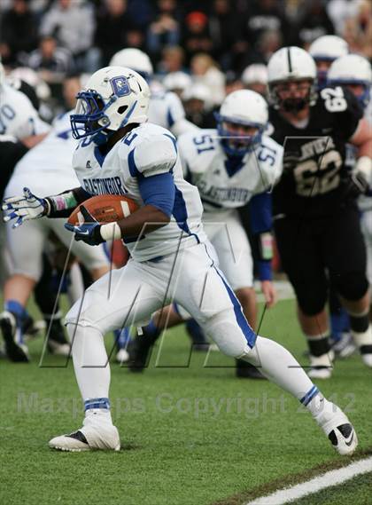 Thumbnail 2 in Xavier vs. Glastonbury (CIAC Class LL Semifinal)  photogallery.