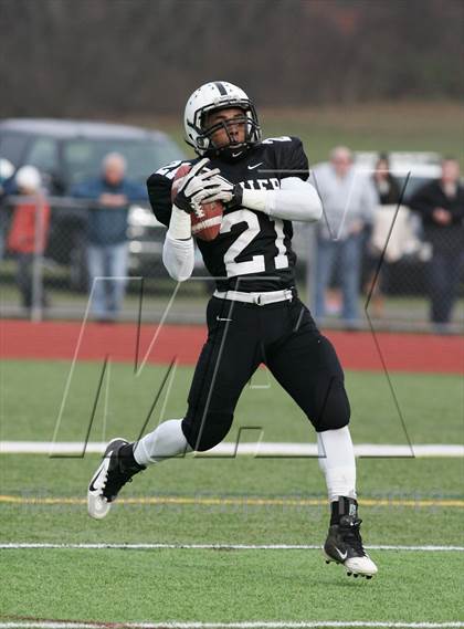 Thumbnail 3 in Xavier vs. Glastonbury (CIAC Class LL Semifinal)  photogallery.