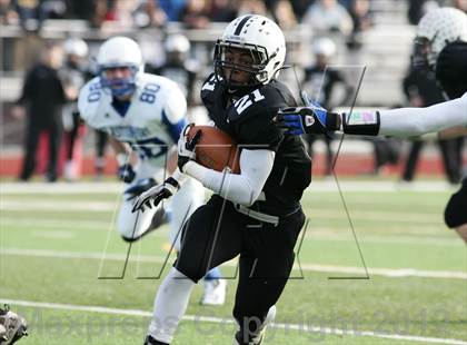 Thumbnail 3 in Xavier vs. Glastonbury (CIAC Class LL Semifinal)  photogallery.