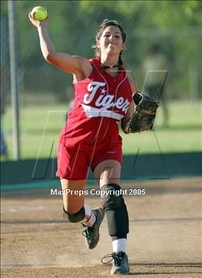 Thumbnail 1 in Patterson vs Linden (D4 Sec. Final) photogallery.