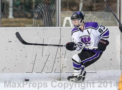 Thumbnail 2 in Holt vs. Ft. Zumwalt West (St. Louis Winter Classic) photogallery.