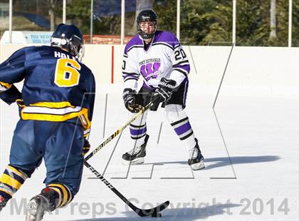 Thumbnail 2 in Holt vs. Ft. Zumwalt West (St. Louis Winter Classic) photogallery.