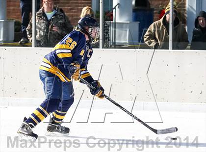 Thumbnail 1 in Holt vs. Ft. Zumwalt West (St. Louis Winter Classic) photogallery.