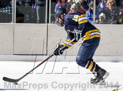 Thumbnail 1 in Holt vs. Ft. Zumwalt West (St. Louis Winter Classic) photogallery.