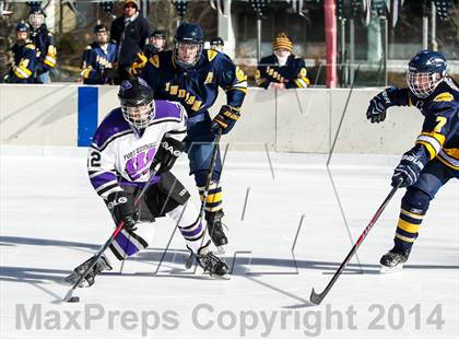 Thumbnail 1 in Holt vs. Ft. Zumwalt West (St. Louis Winter Classic) photogallery.