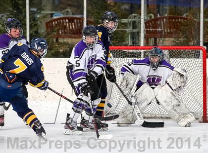 Thumbnail 2 in Holt vs. Ft. Zumwalt West (St. Louis Winter Classic) photogallery.