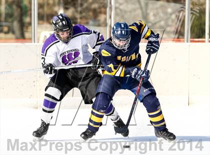 Thumbnail 2 in Holt vs. Ft. Zumwalt West (St. Louis Winter Classic) photogallery.