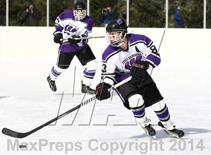 Thumbnail 3 in Holt vs. Ft. Zumwalt West (St. Louis Winter Classic) photogallery.