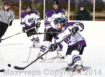 Thumbnail 2 in Holt vs. Ft. Zumwalt West (St. Louis Winter Classic) photogallery.