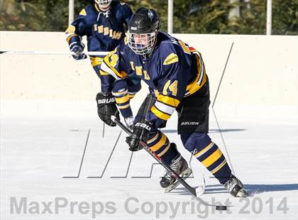 Thumbnail 3 in Holt vs. Ft. Zumwalt West (St. Louis Winter Classic) photogallery.