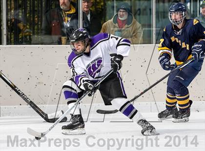 Thumbnail 3 in Holt vs. Ft. Zumwalt West (St. Louis Winter Classic) photogallery.