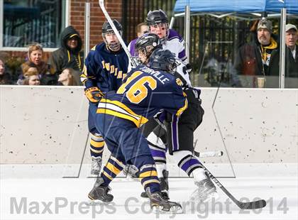 Thumbnail 1 in Holt vs. Ft. Zumwalt West (St. Louis Winter Classic) photogallery.