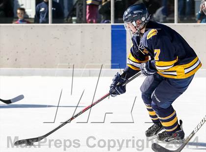 Thumbnail 3 in Holt vs. Ft. Zumwalt West (St. Louis Winter Classic) photogallery.