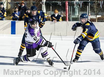 Thumbnail 2 in Holt vs. Ft. Zumwalt West (St. Louis Winter Classic) photogallery.