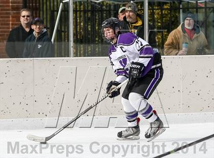 Thumbnail 3 in Holt vs. Ft. Zumwalt West (St. Louis Winter Classic) photogallery.