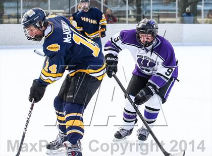 Thumbnail 3 in Holt vs. Ft. Zumwalt West (St. Louis Winter Classic) photogallery.