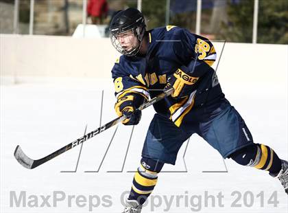 Thumbnail 3 in Holt vs. Ft. Zumwalt West (St. Louis Winter Classic) photogallery.