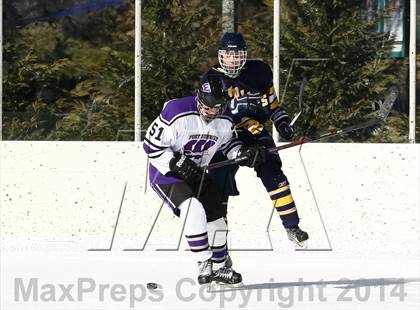 Thumbnail 3 in Holt vs. Ft. Zumwalt West (St. Louis Winter Classic) photogallery.