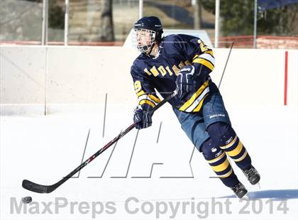 Thumbnail 1 in Holt vs. Ft. Zumwalt West (St. Louis Winter Classic) photogallery.
